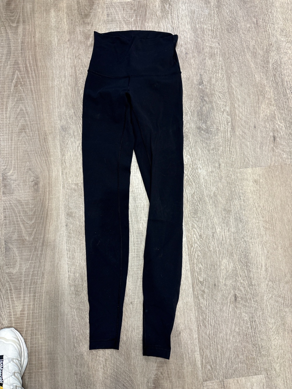Lulu leggings size 4